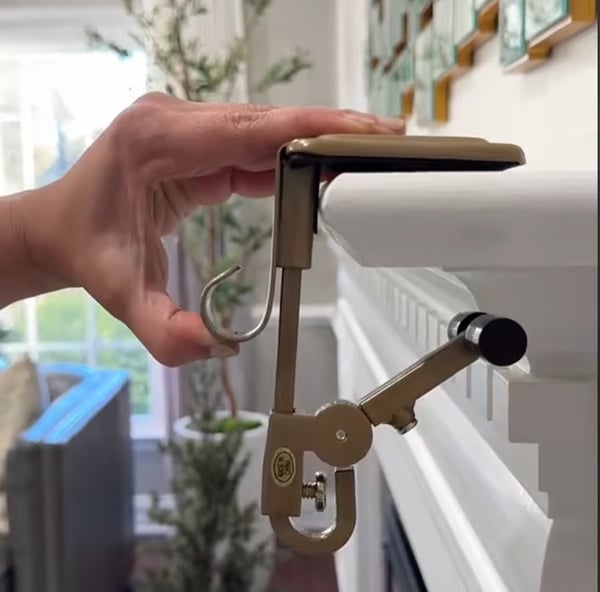 🎄🎅Fireplace Stocking and Garland Hanger